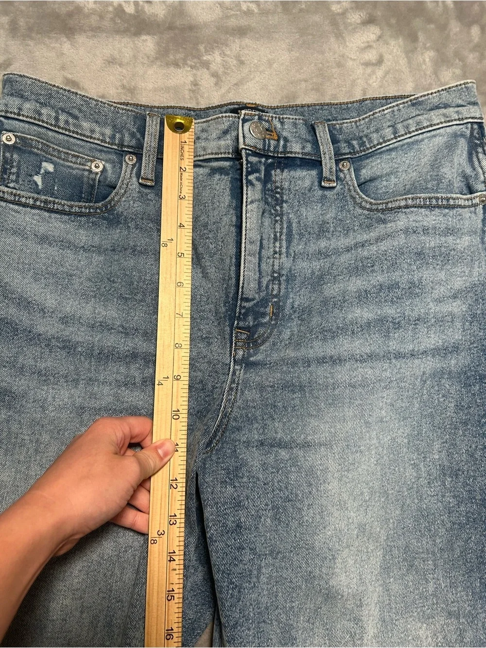 J Crew Classic Vintage Straight Leg Jeans Women’s 31 Acid Wash Raw Hem